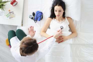 Leading gynecologist for morning sickness in Chennai
